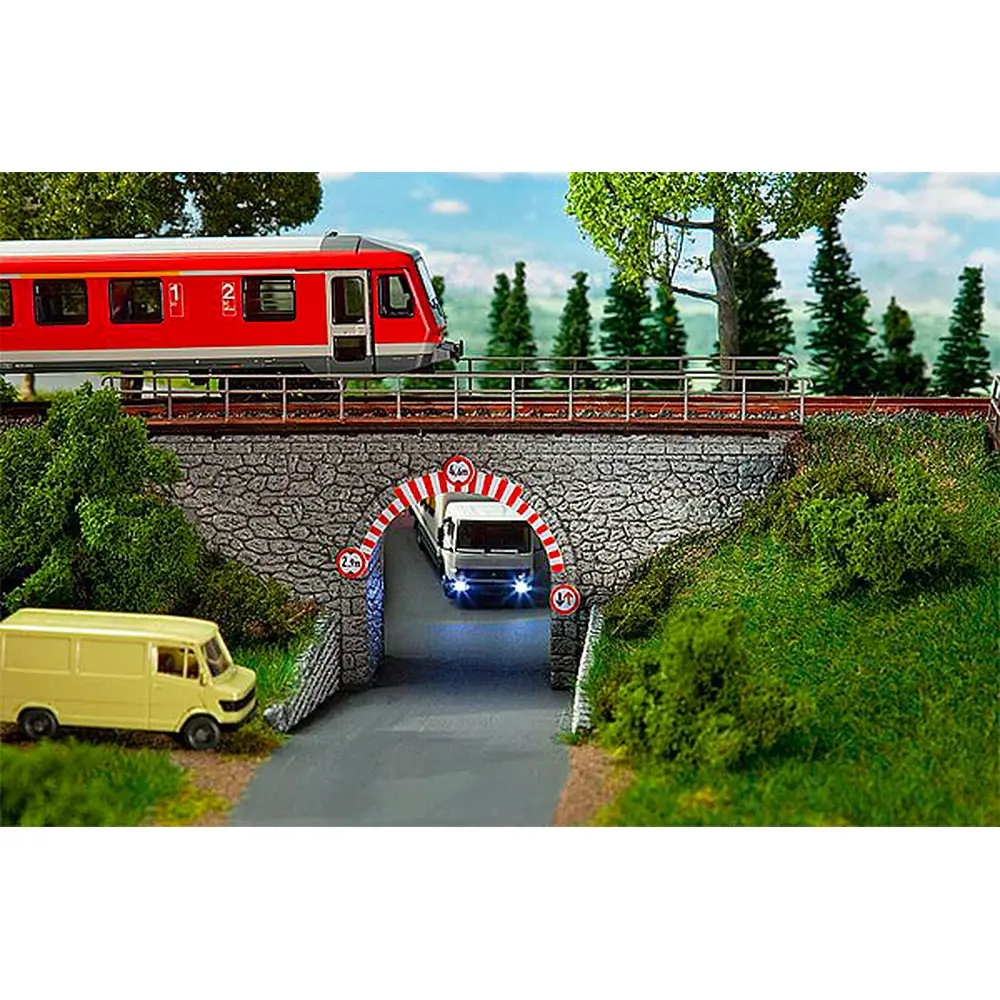 Pont à arches en pierres - FALLER 120498 - HO 1/87