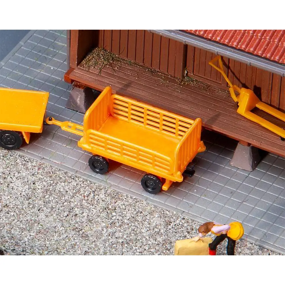 Lot de 2 Chariots de quai orange - FALLER 180991 - HO 1/87 - EP III