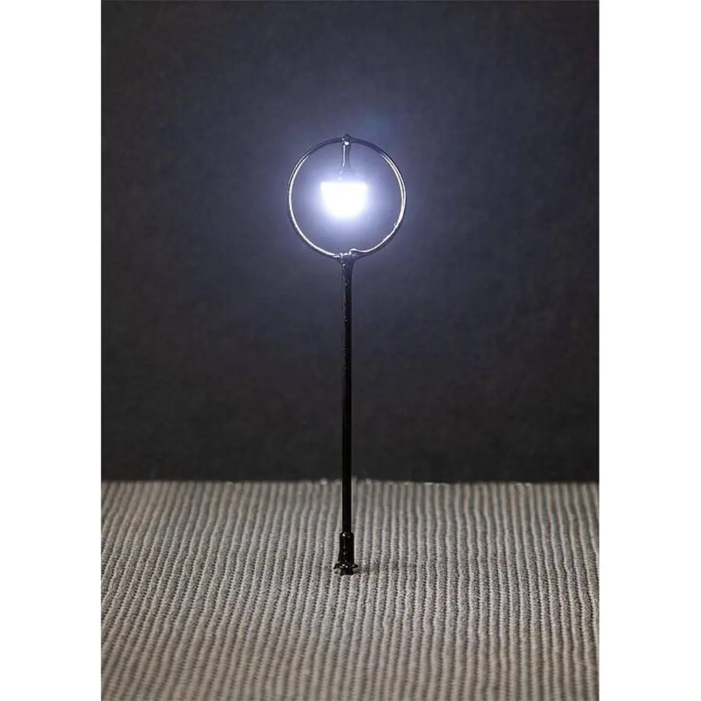 Lot de 3 lampadaires simple avec LED - HO 1/87 - Faller 180105