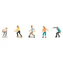 Lot de 5 personnages en skate et en patins Faller 151652 - HO : 1/87