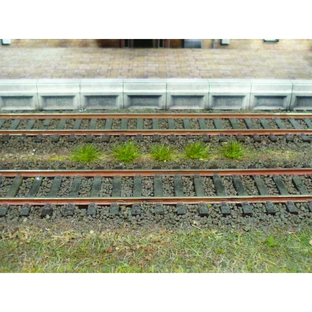 100 Touffes d'herbes été - Vert - HEKI 1801 - Échelle HO / TT / N - 50 à 60 mm