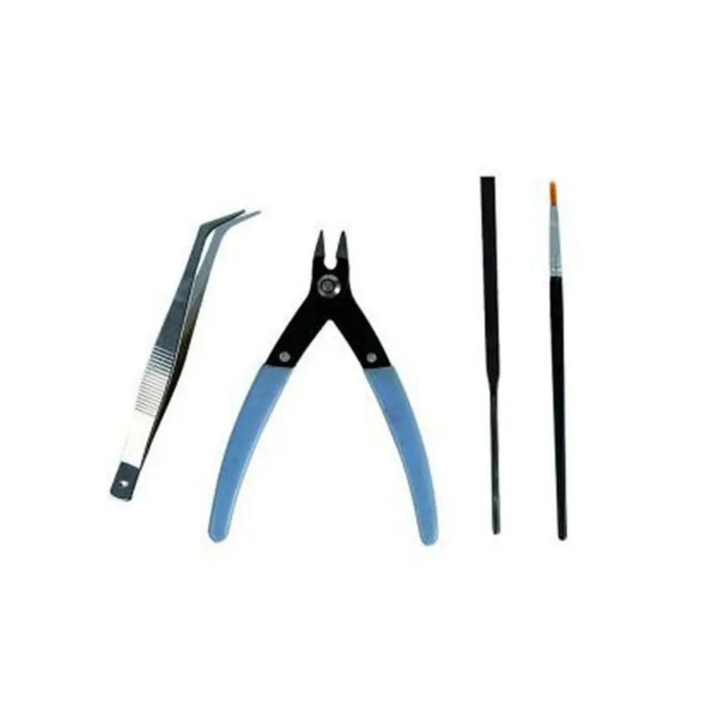 Jeu de outils - pince coupante, pince plate, lime, pinceau - ITALERI 50830