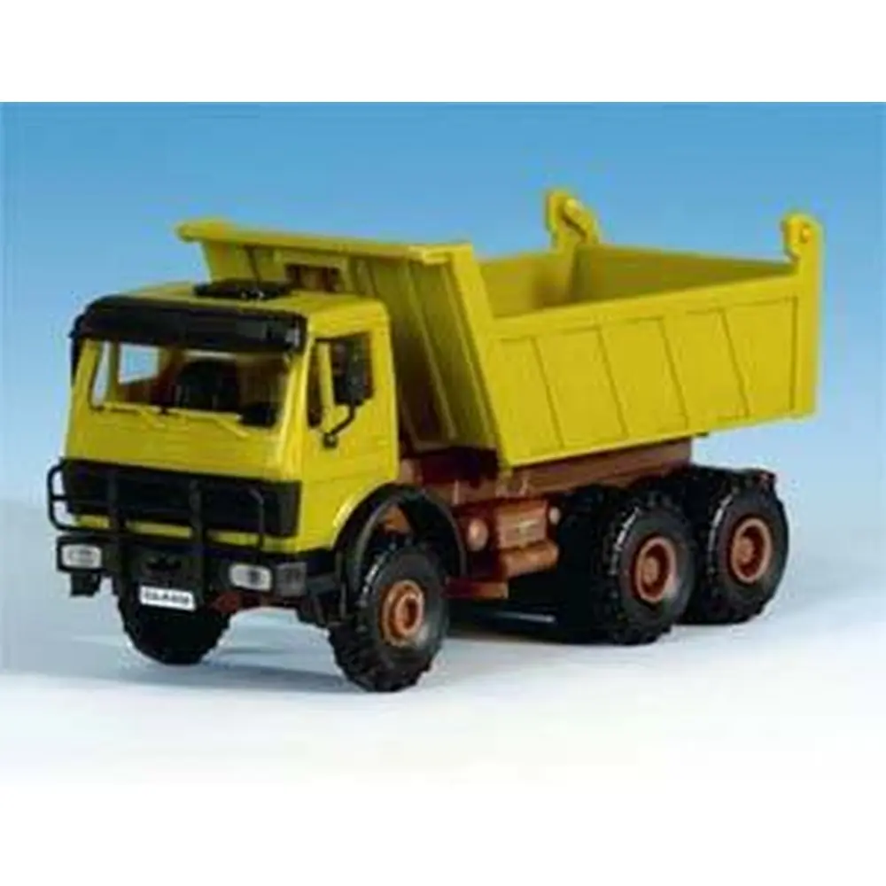 MB à benne basculante 3 essieux