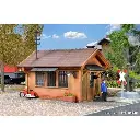 Une maison de gardien éclairée - 85x65x68 mm KIBRI 39309 - HO 1/87