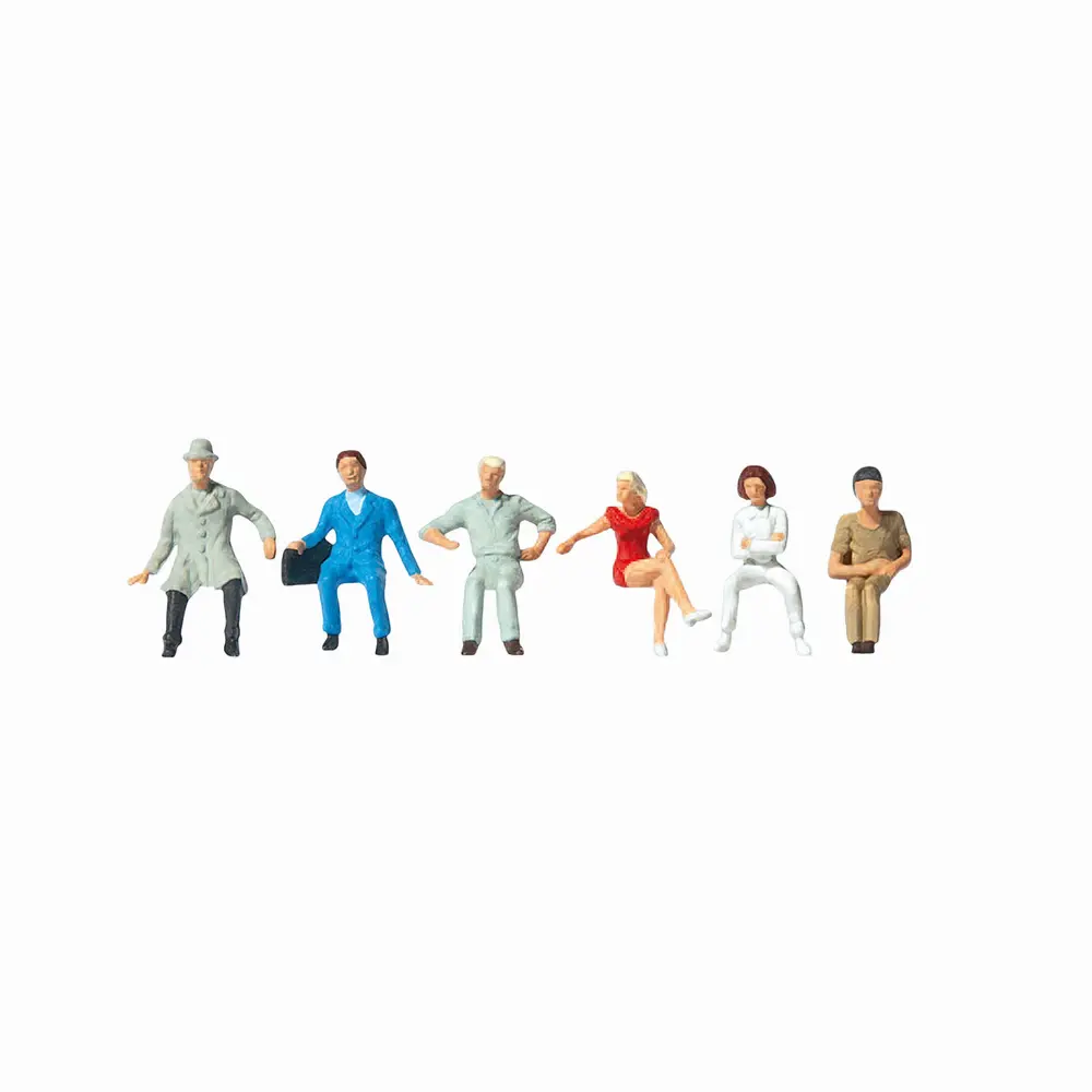 6 personnages assis en ville ou à la gare - Merten 0212587 - HO 1/87