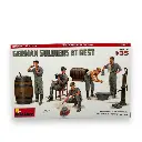 5 Soldats allemands au repos - Carson 550035378 - 1/35