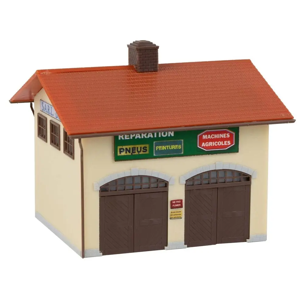 Réparateur d'engins agricoles MKD 2021 - HO 1/87 - 100 x 90 x 80 mm