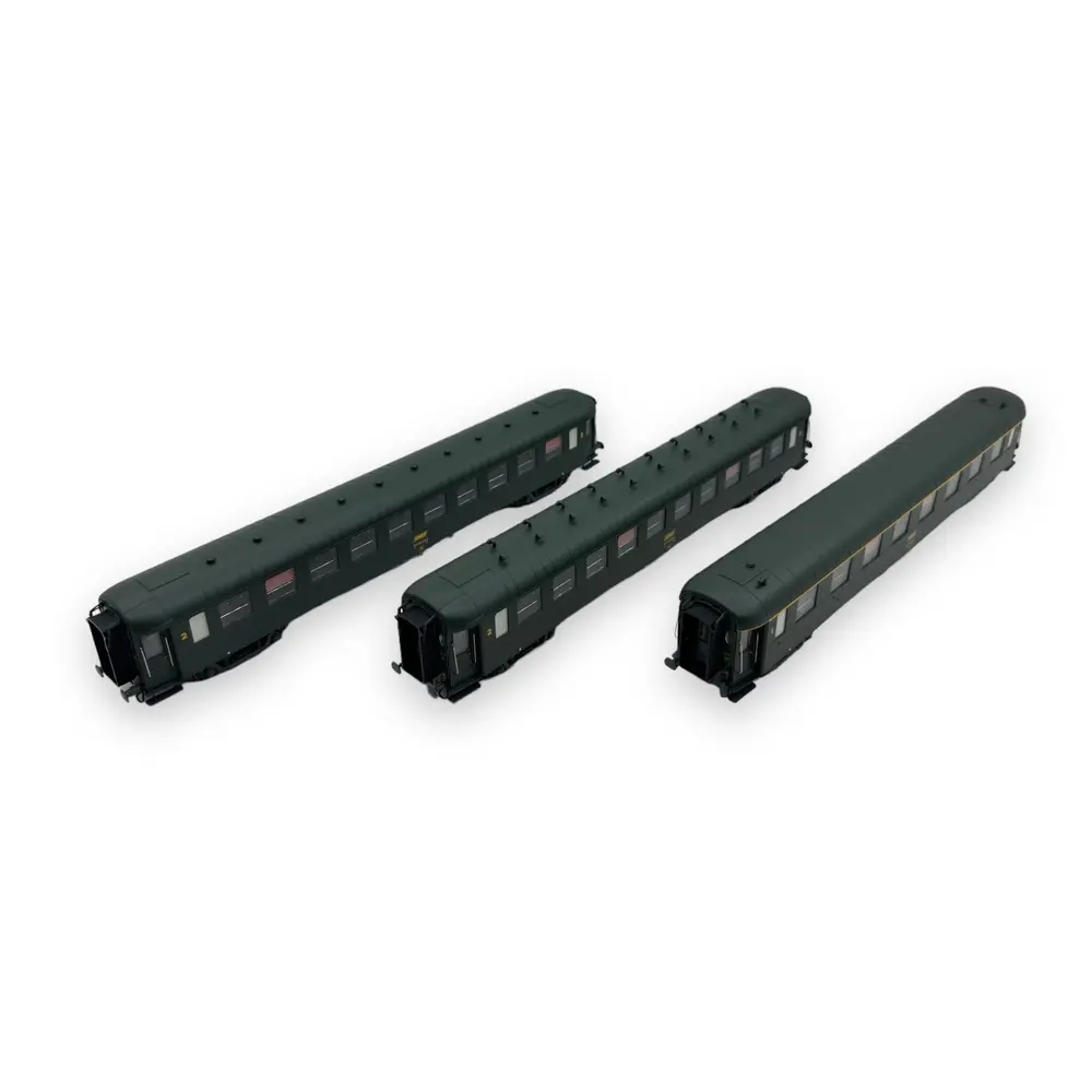Set de 3 voitures voyageurs OCEM parois-lisses A8 / B10 / B10 - Models World 40943 - HO 1/87 - SNCF - Ep IV - 2R