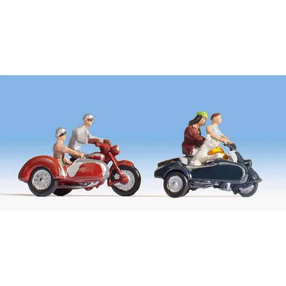 4 motocyclistes + 2 motos