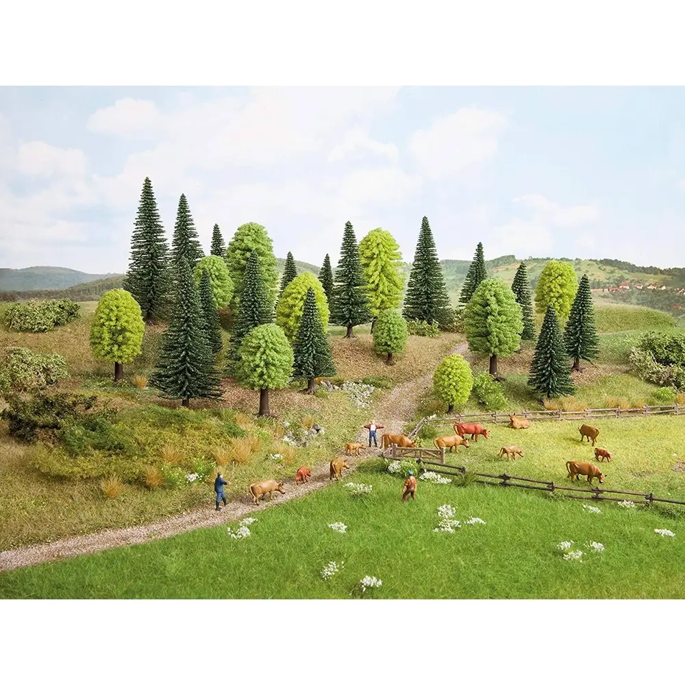 Forêt de 10 arbres de 3,5 à 9 cm de hauteur - NOCH 32911