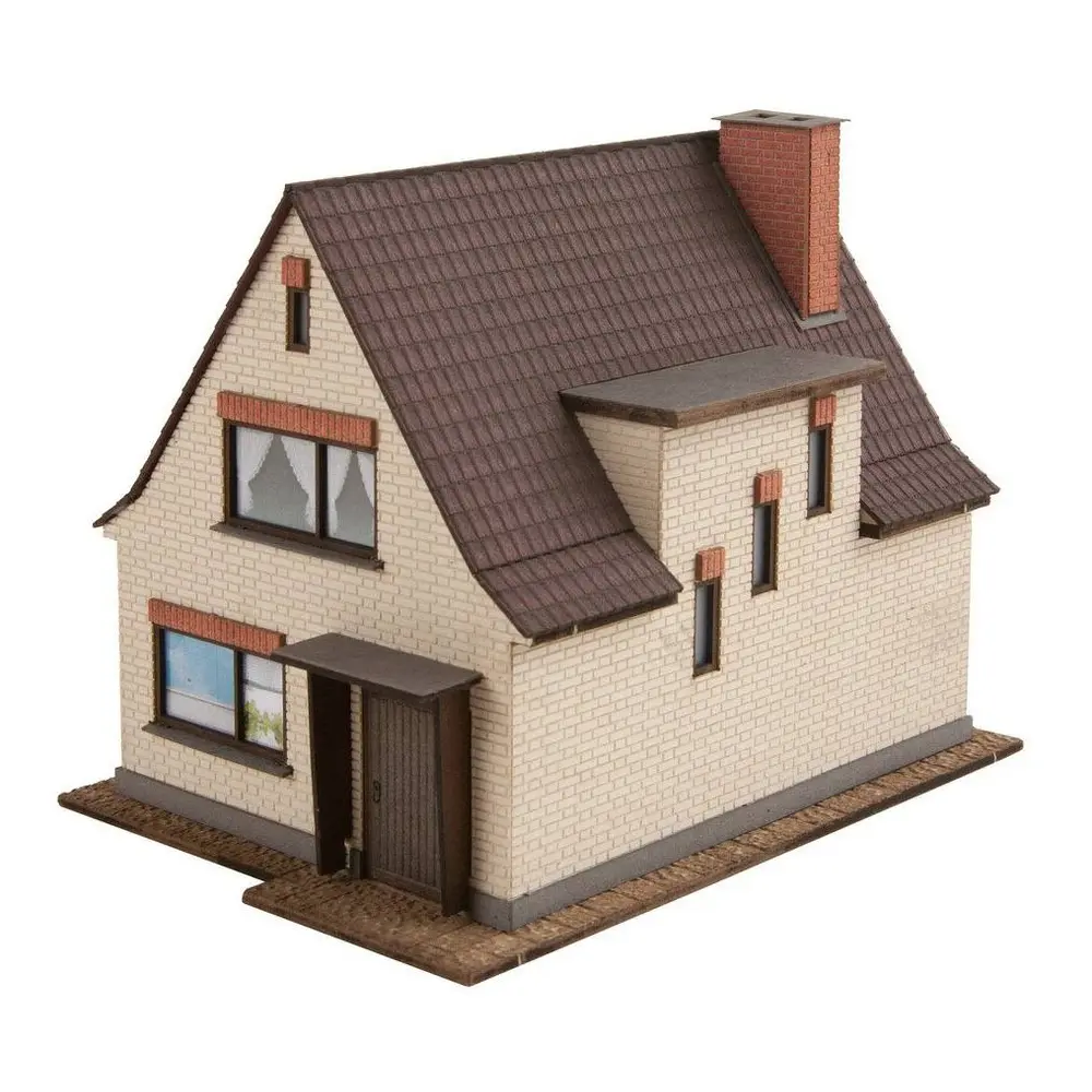 Petite maison de lotissement miniature NOCH 63604 - HO 1/87 - N 1/160