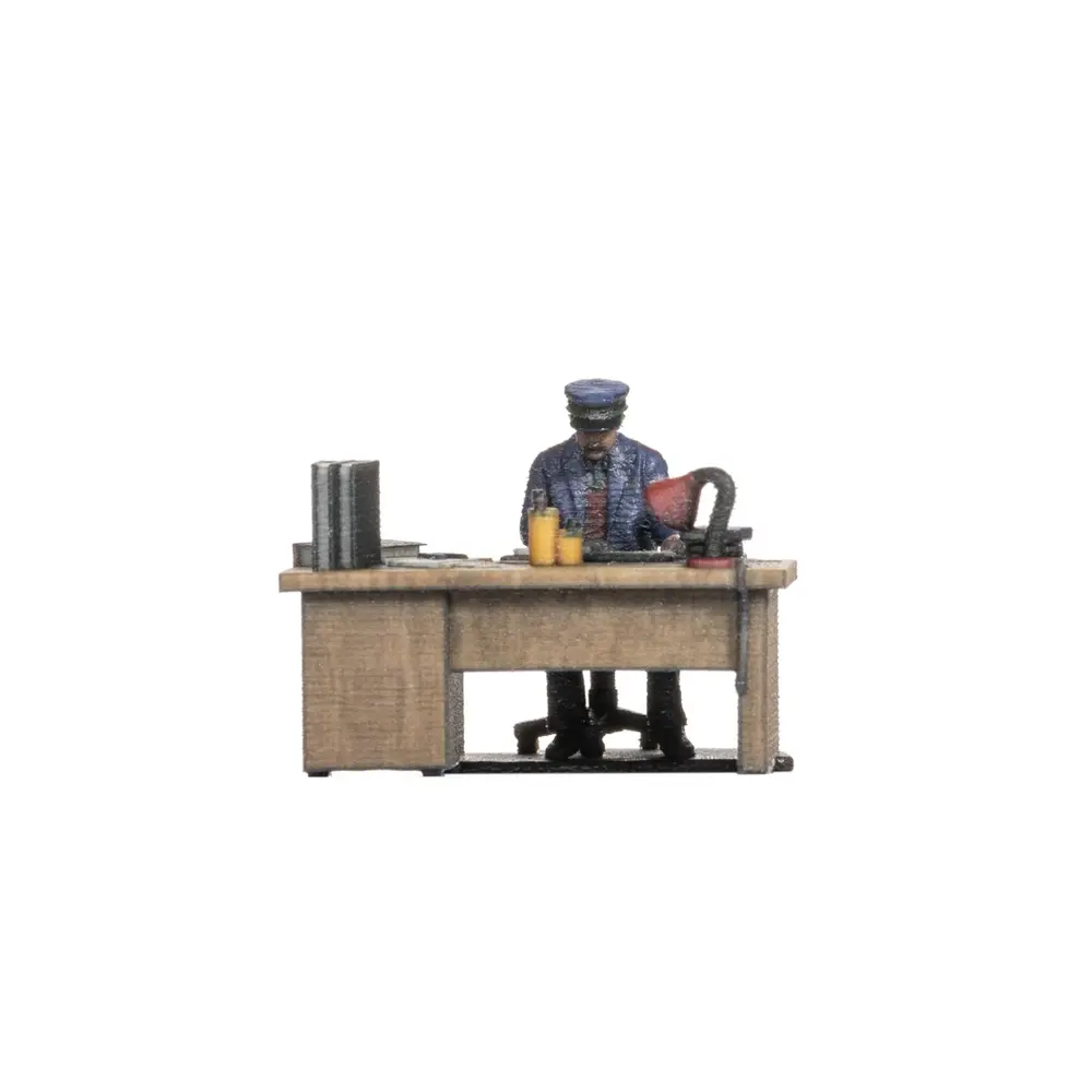 Fonctionnaire des chemins de fer à son bureau - Noch 10220 - HO 1/87