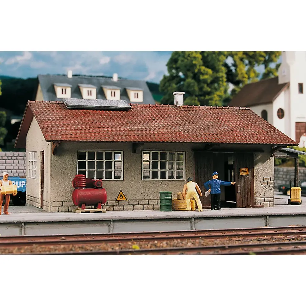 Halle à Marchandises - PIKO 61824 - HO 1/87 - 300 x 130 x 77 mm