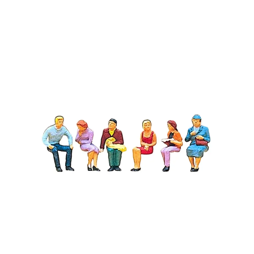 Lot de 6 spectateurs assis - Preiser 10095 - HO 1/87