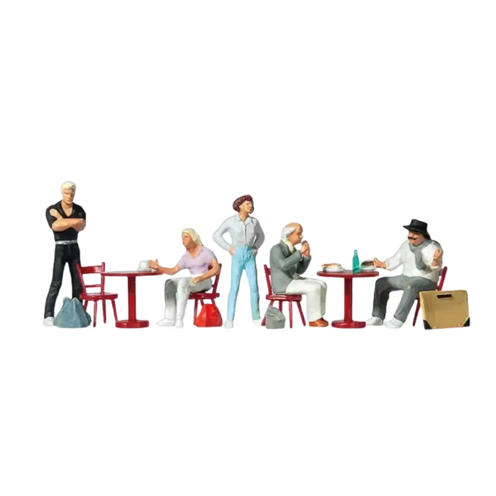 Etudiants et artistes au café