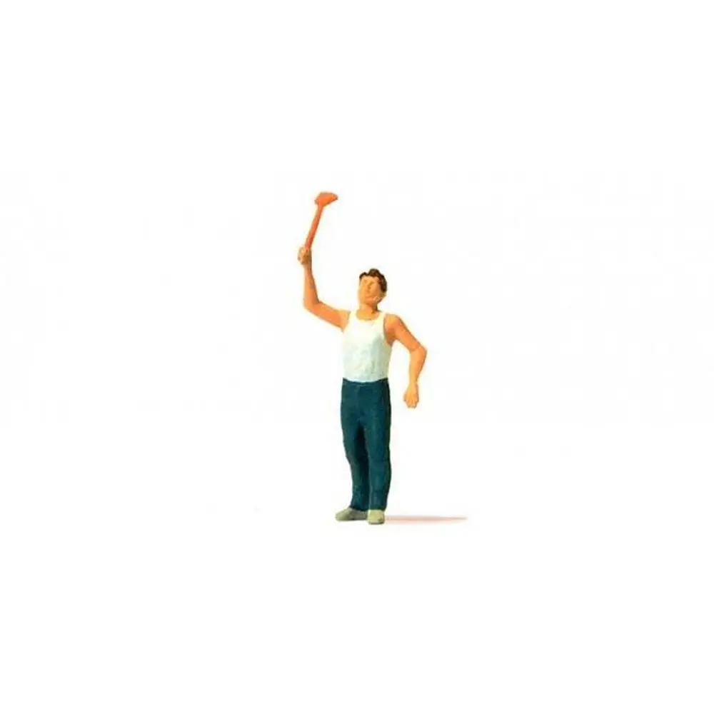 Homme avec sa tapette à mouche