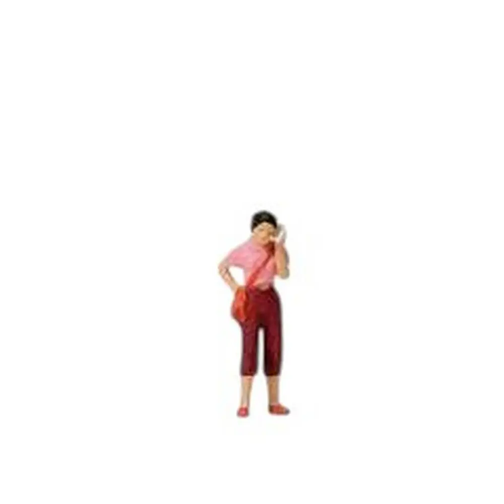 Figurine avec son téléphone portable - Preiser 28166 - HO 1/87