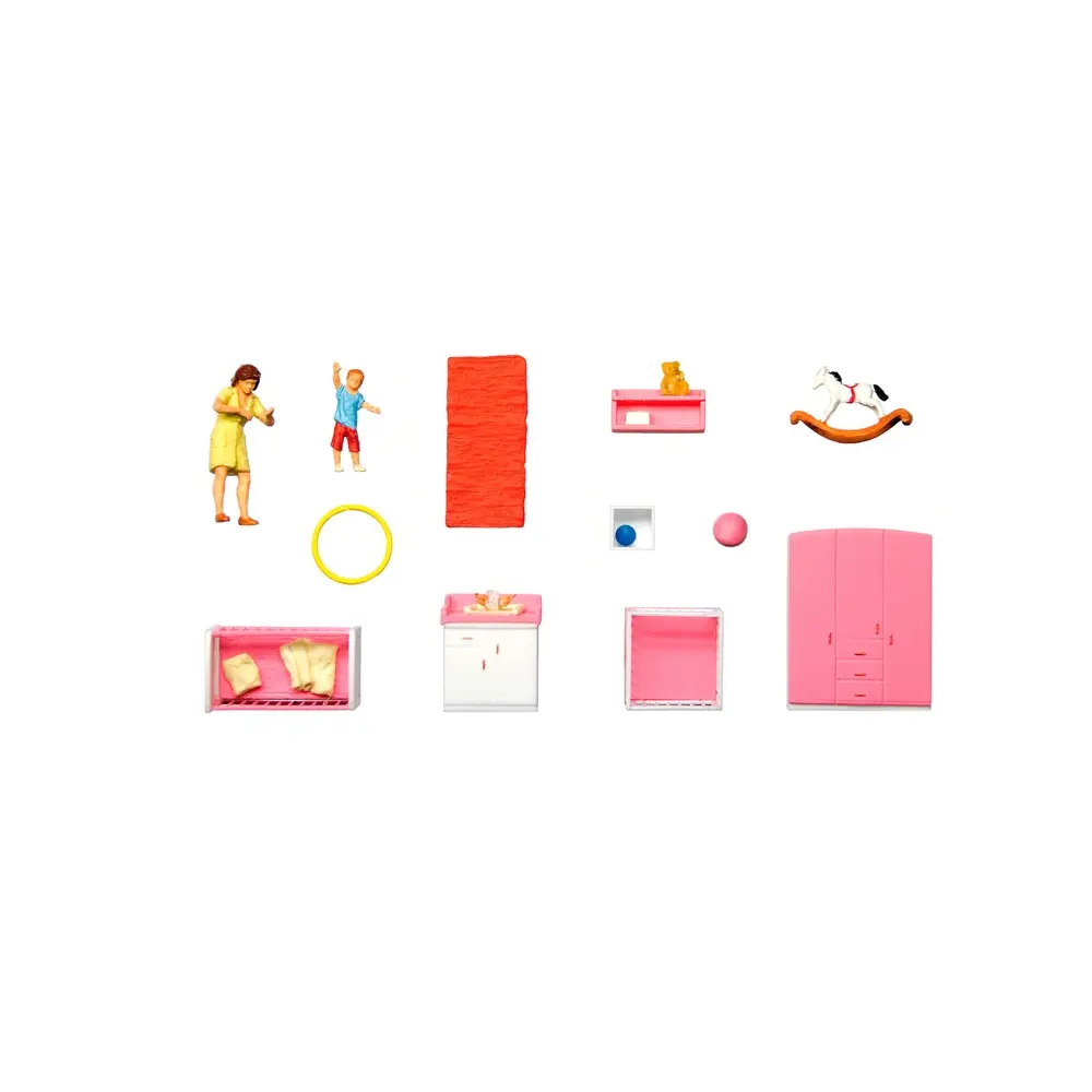 Une mère changeant son bébé dans une chambre d'enfant - PREISER 10645 - HO 1/87