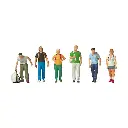 Lot de 6 voyageurs avec sac à dos - Preiser 10725 - HO : 1/87