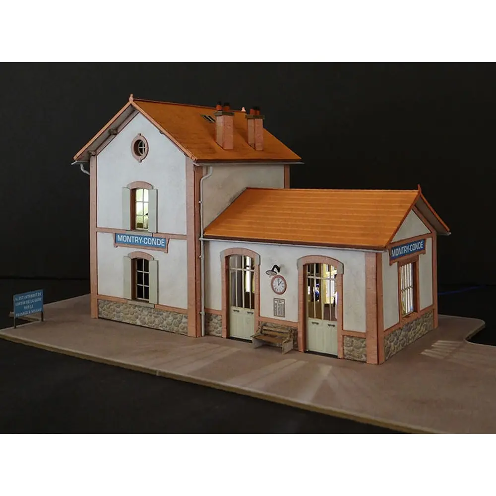 Halte EST (Montry-Condé) - Régions et Compagnies GAR706 - HO 1/87