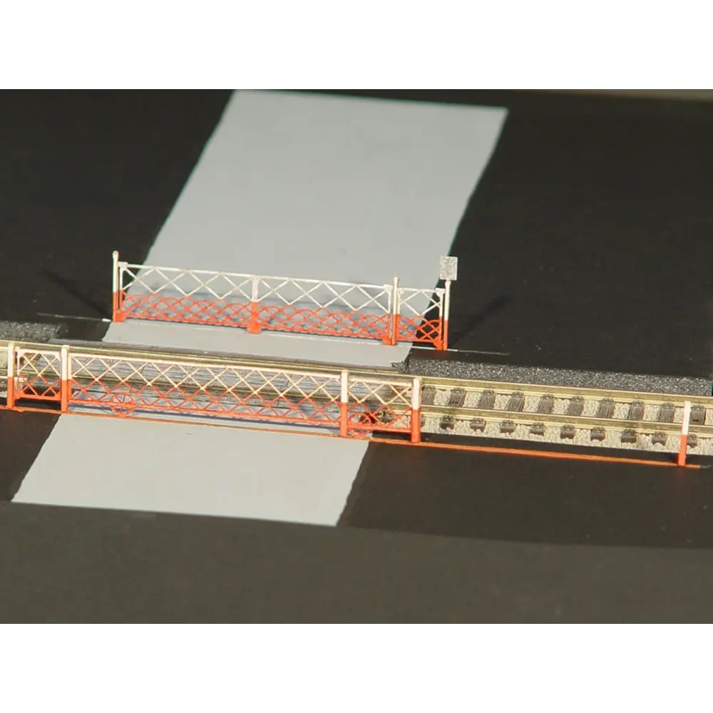 2 Barrières PN Roulantes + 2 Pivotantes - Régions et Compagnies VOI004 - HO 1/87