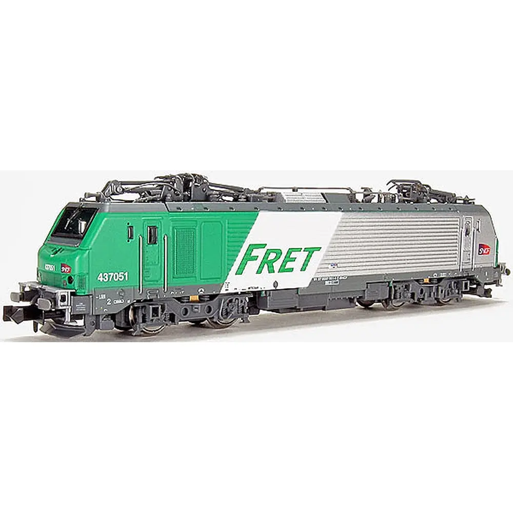 Locomotive électrique BB 37051 livrée vert FRET