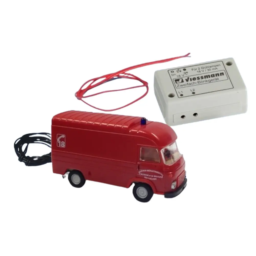 Fourgon Saviem SG2 Pompiers - SDIS des Yvelines - Gyrophare clignotant fonctionnel - SAI 2911.1 - HO 1/87