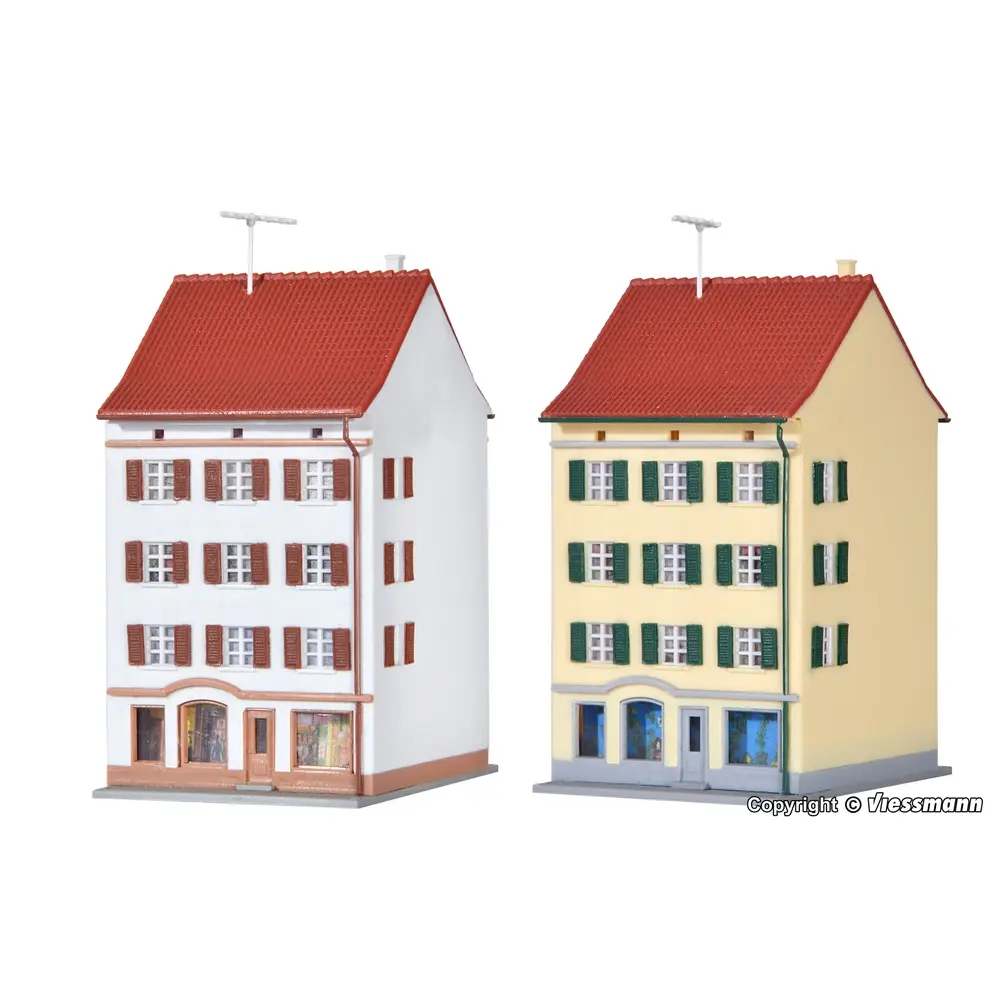 Immeubles résidentiels à étages avec commerce - Kibri 36843 - Z 1/220