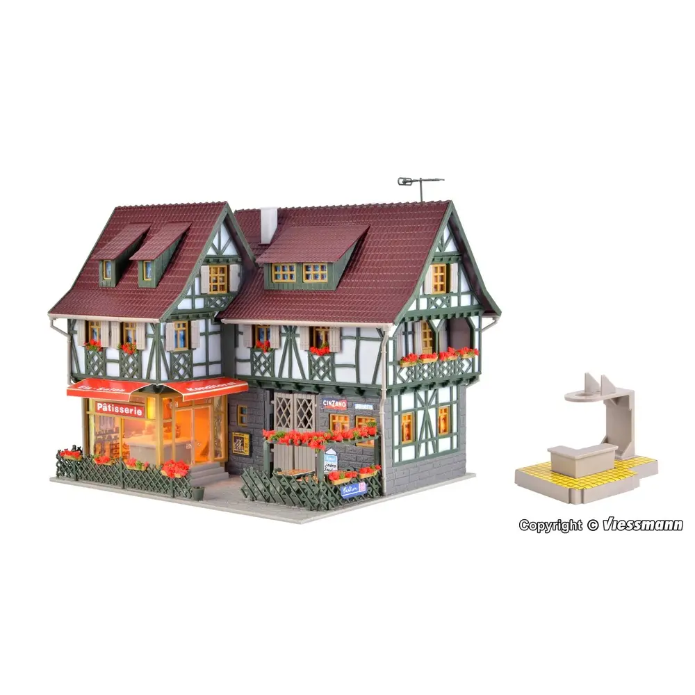 Pâtisserie et Glacier, aménagement intérieur et éclairage LED - VOLLMER 43683 - HO 1/87