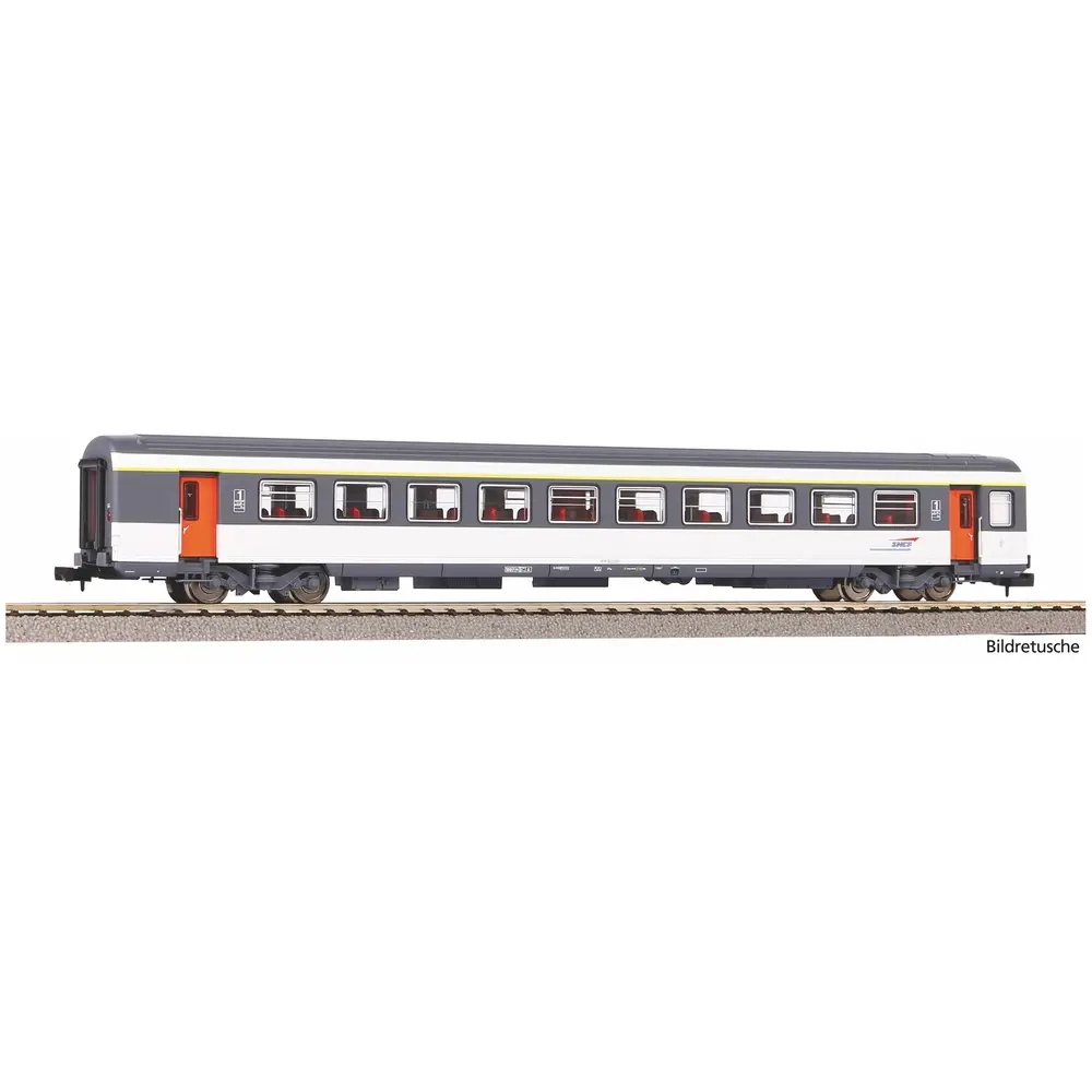 Voiture voyageurs Corail, livrée d’origine à logo casquette, 1ère classe - Piko 94084 - N 1/160 - SNCF - Ep V - 2R