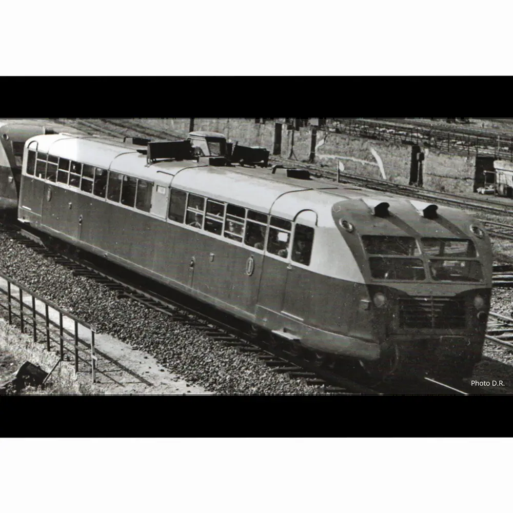 Autorail Bugatti WLG 400cv XB 3003 version allongée, rouge/crème, dépôt de Villeneuve - Fulgurex 2289/4 - HO 1/87 - SNCF - Ep III - Digital sound - 2R