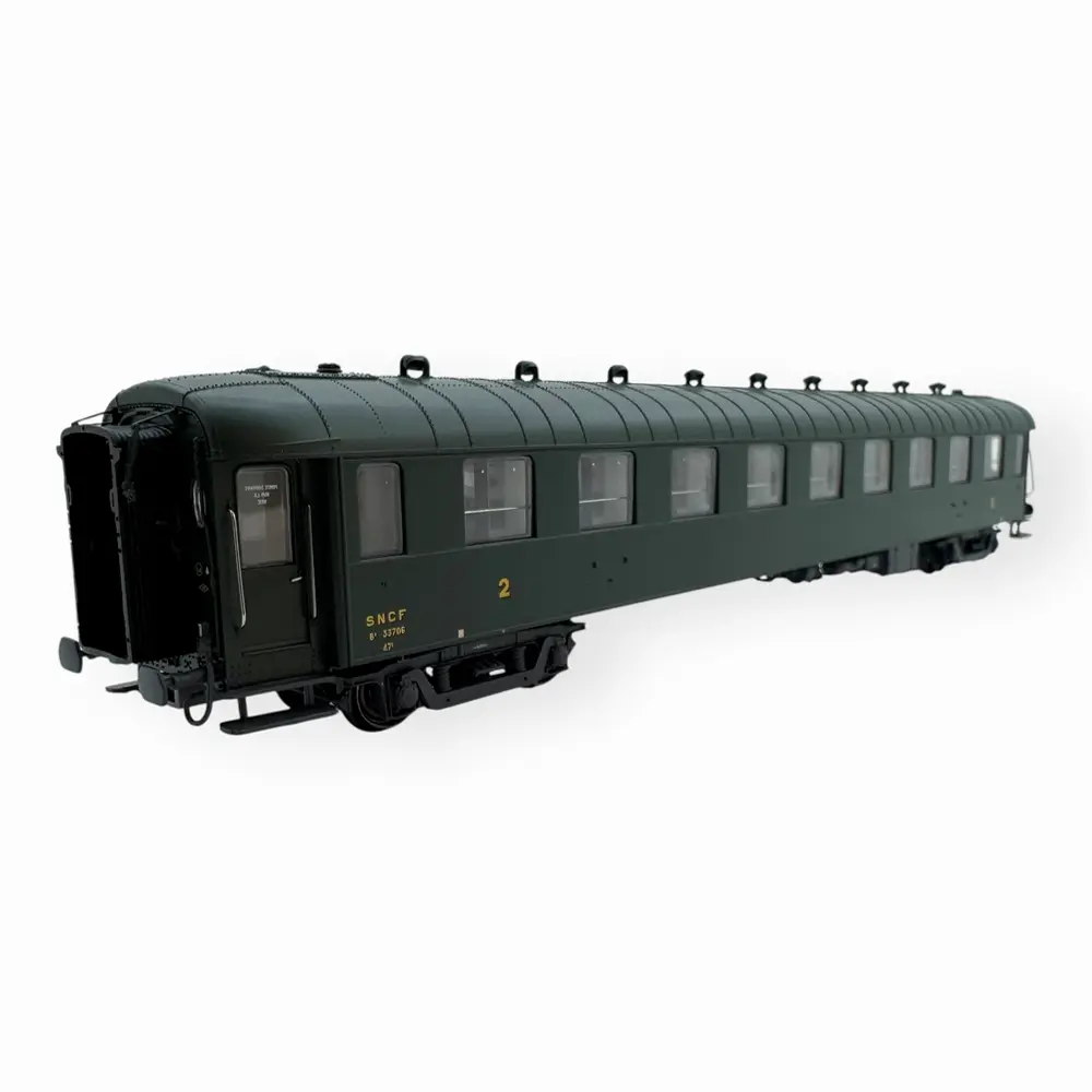 Voiture voyageur OCEM B9 vert, châssis gris, toit et bouts verts - Models World 40206 - HO 1/87 - SNCF - Ep IIIcd - 2R
