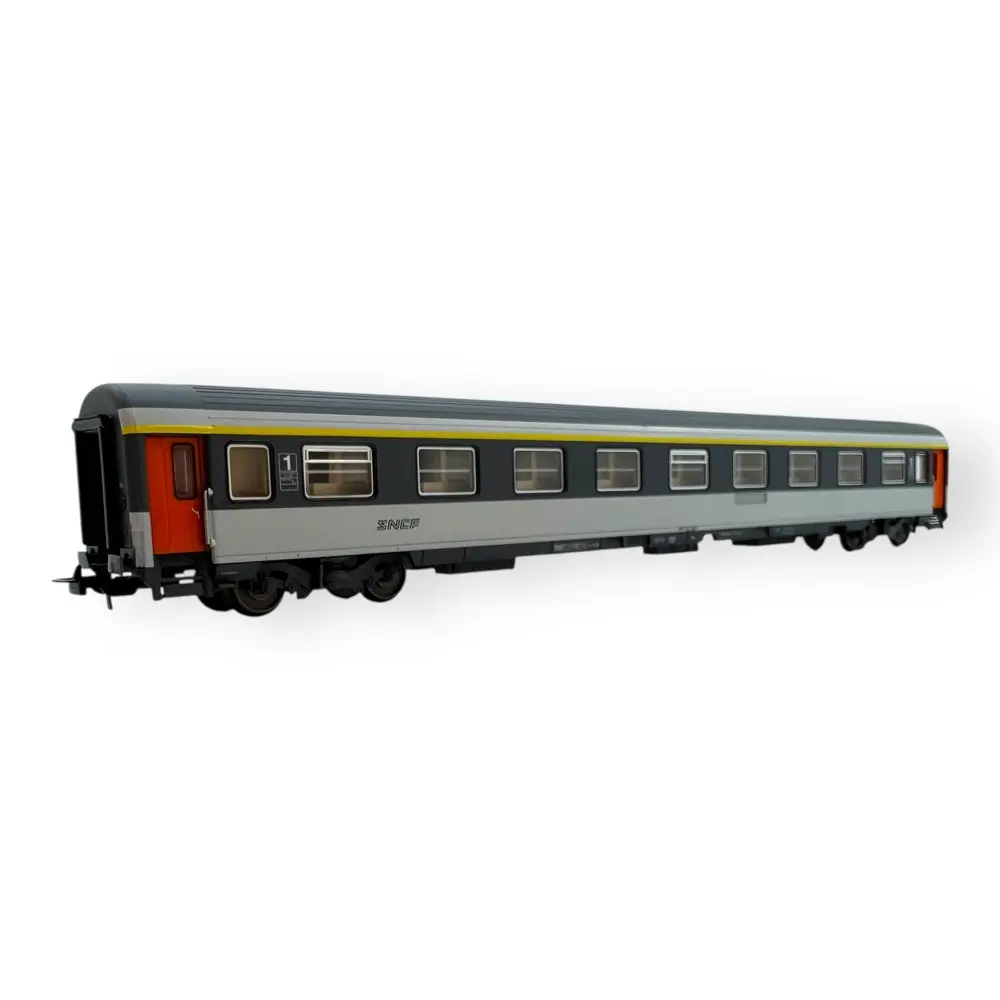 Voiture voyageur 1ère classe logo nouille - Piko 58646 - HO 1/87 - SNCF - 2R