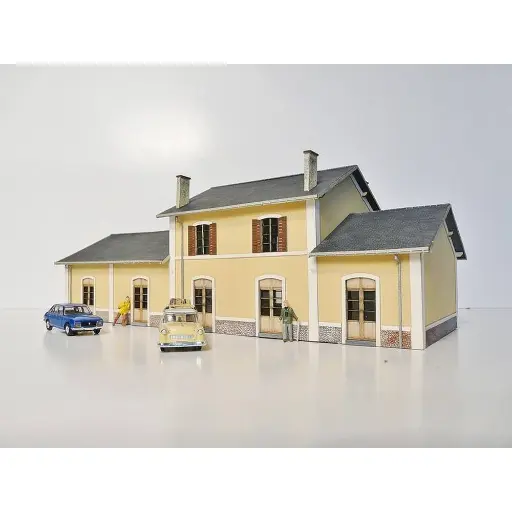 [BM101005] Gare d'Egrèze Bois Modélisme 101005 - HO 1/87 - 236 pièces - EP III