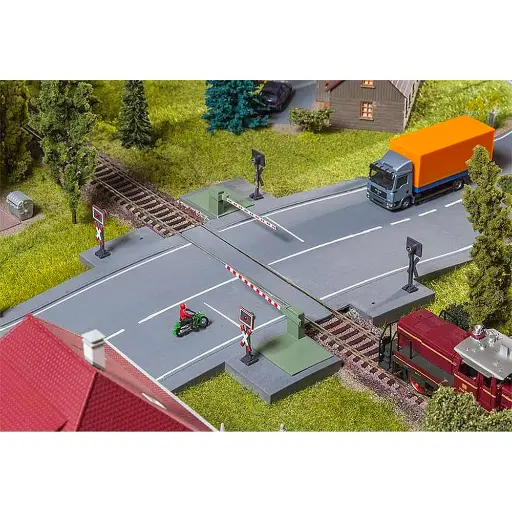 [FA120244] Barrières de passage à niveau avec pièce d'entraînement