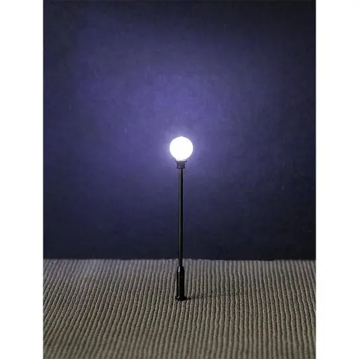 [FA180104] Set de 3 réverbères de rue avec LED - HO 1/87 - Faller 180104