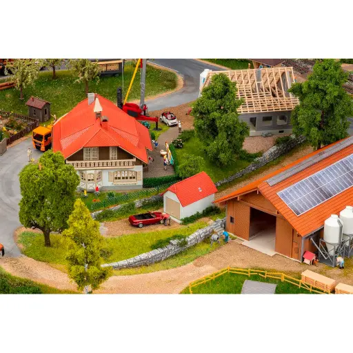 [FA130583] Ferme avec étable et garage - Faller 130583 - HO 1/87
