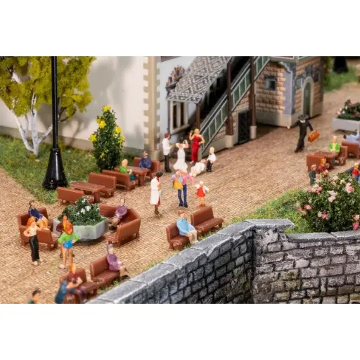 [FA272439] 64 bancs et 30 tables - FALLER 272439 - N 1/160