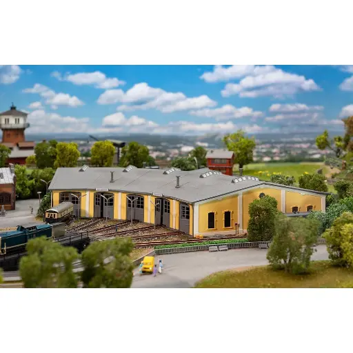 [FA282725] Ringlokschuppen Freilassing - FALLER 282725 - Z 1/220