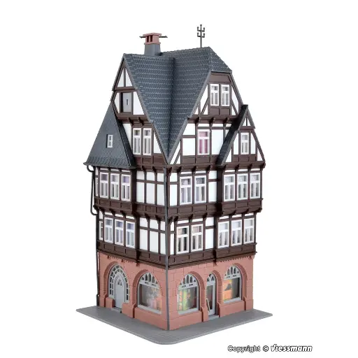[KI38450] Grande Maison de ville à colombages KIBRI 38450 - HO 1/87