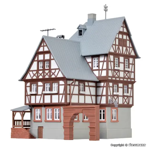 [KI38901] Grande maison de ville à colombages HO 1/87