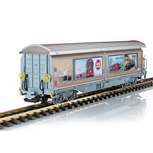 ELECTROTREN 5560, wagon couvert à parois coulissantes type Habis DANZAS DB BO