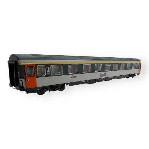 [LSE100] Voiture voyageurs VSE A9u, Corail, logo Nouille - LS Models E100 - HO 1/87 - SNCF - Ep IV - 2R