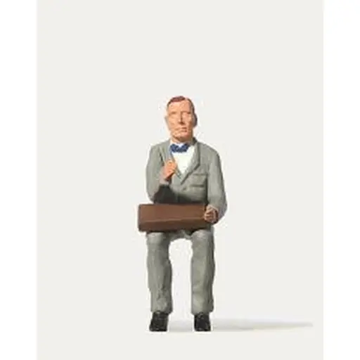 [ME0240003] Homme assis avec valise - Merten 0240003 - G 1/22.5