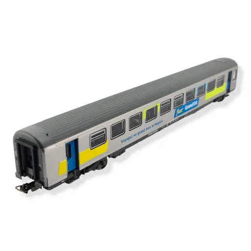 [PI97118] Voiture voyageur corail fluo 2ème classe Piko 97118 - SNCF - HO 1/87 - EP VI