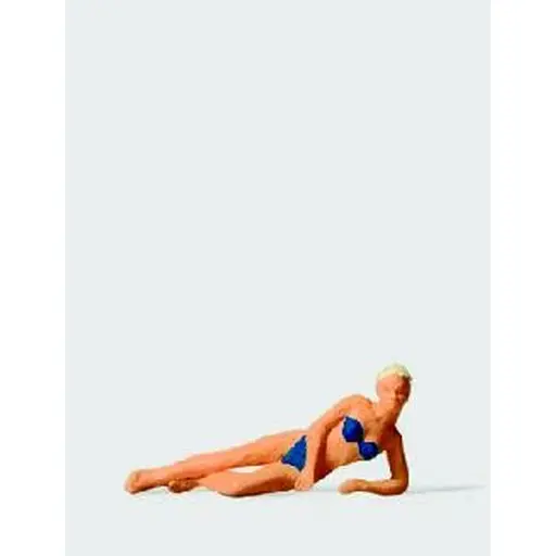 [PR28073] baigneuse couché