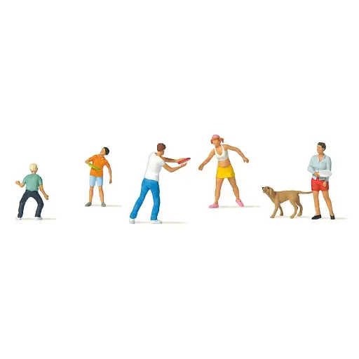 [PR10696] Lot de 5 personnages en loisir en plein air avec un chien Preiser 10696 - HO : 1/87