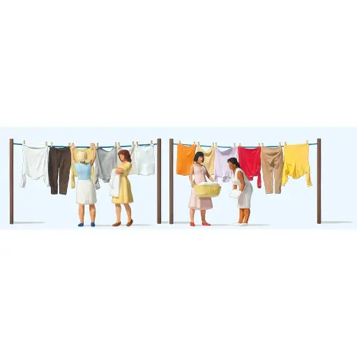 [PR10741] Lot de 4 Femmes étendant du Linge -HO 1:87 - PREISER 10741