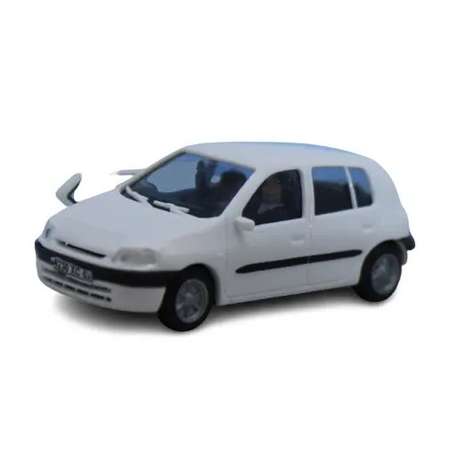 [SA1642] Renault Clio 2, 5 portes blanche, avec conducteur et un passager - Sai 1642 - HO 1/87