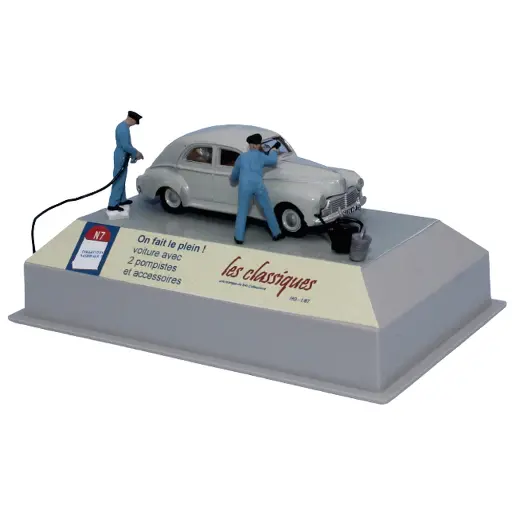 [SA1920] Voiture Peugeot 203 gris perle, 2 pompistes et accessoires SAI 1920 - HO 1/87